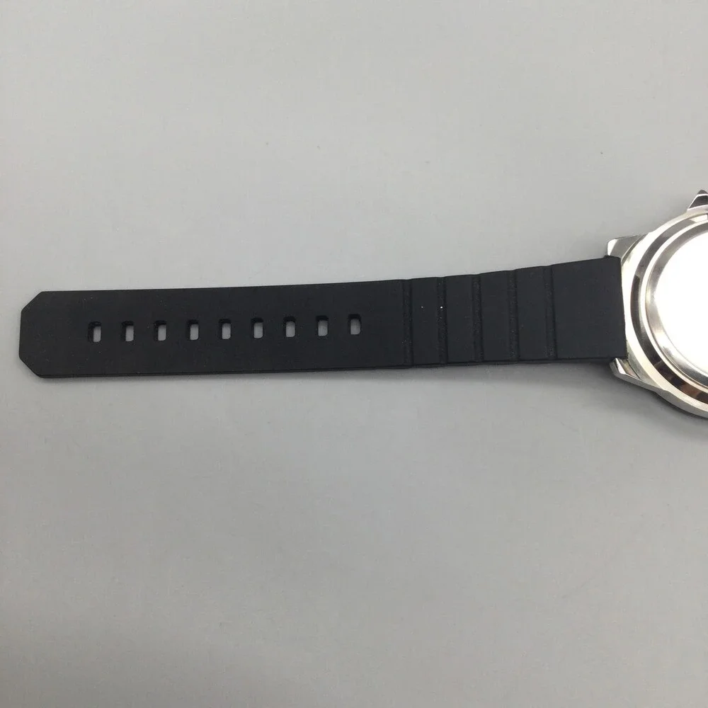 NHL Toronto Maple Leafs Mens Watch 42mm White Dial Black Silicone New Battery